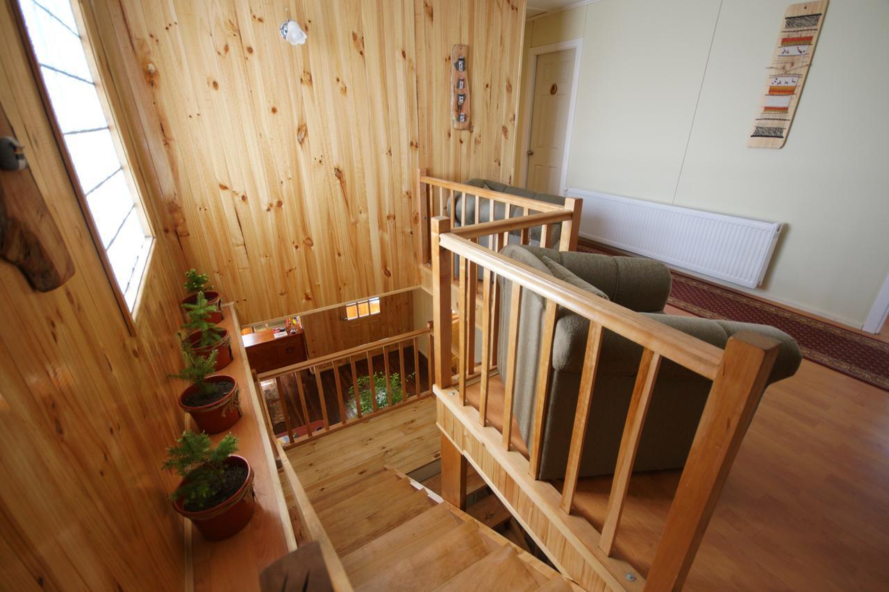 פורטו נטאלס Hostal Los Pioneros מראה חיצוני תמונה