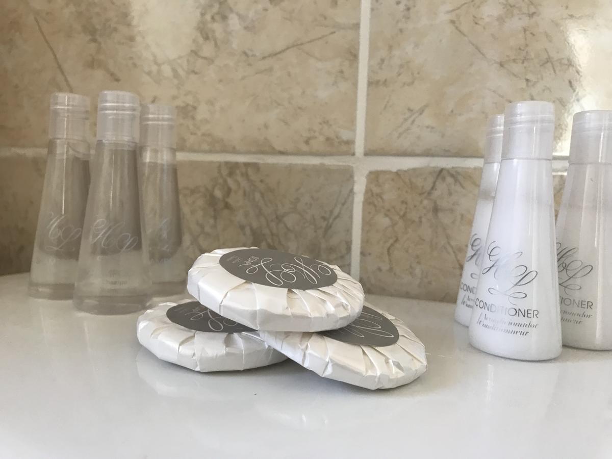 פורטו נטאלס Hostal Los Pioneros מראה חיצוני תמונה